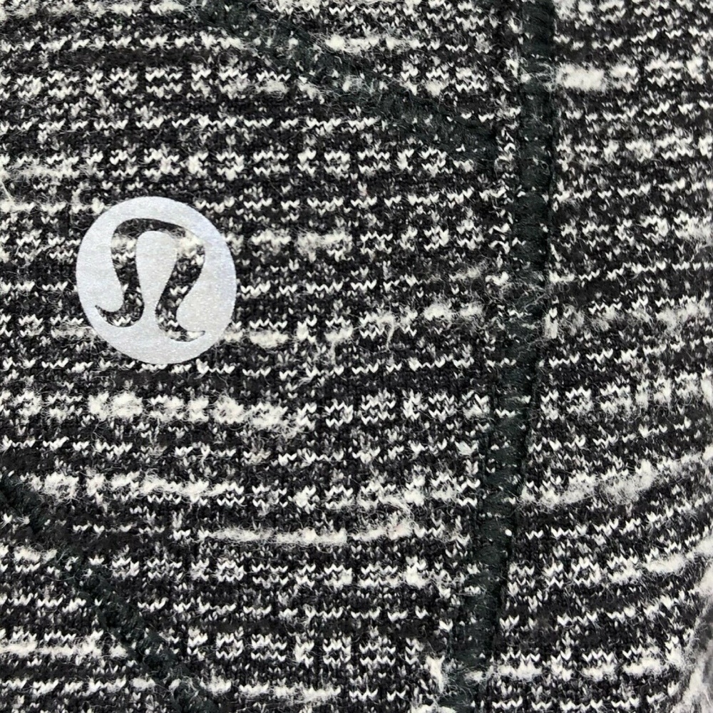 Lululemon Base Runner Pullover - Picture 4 of 4